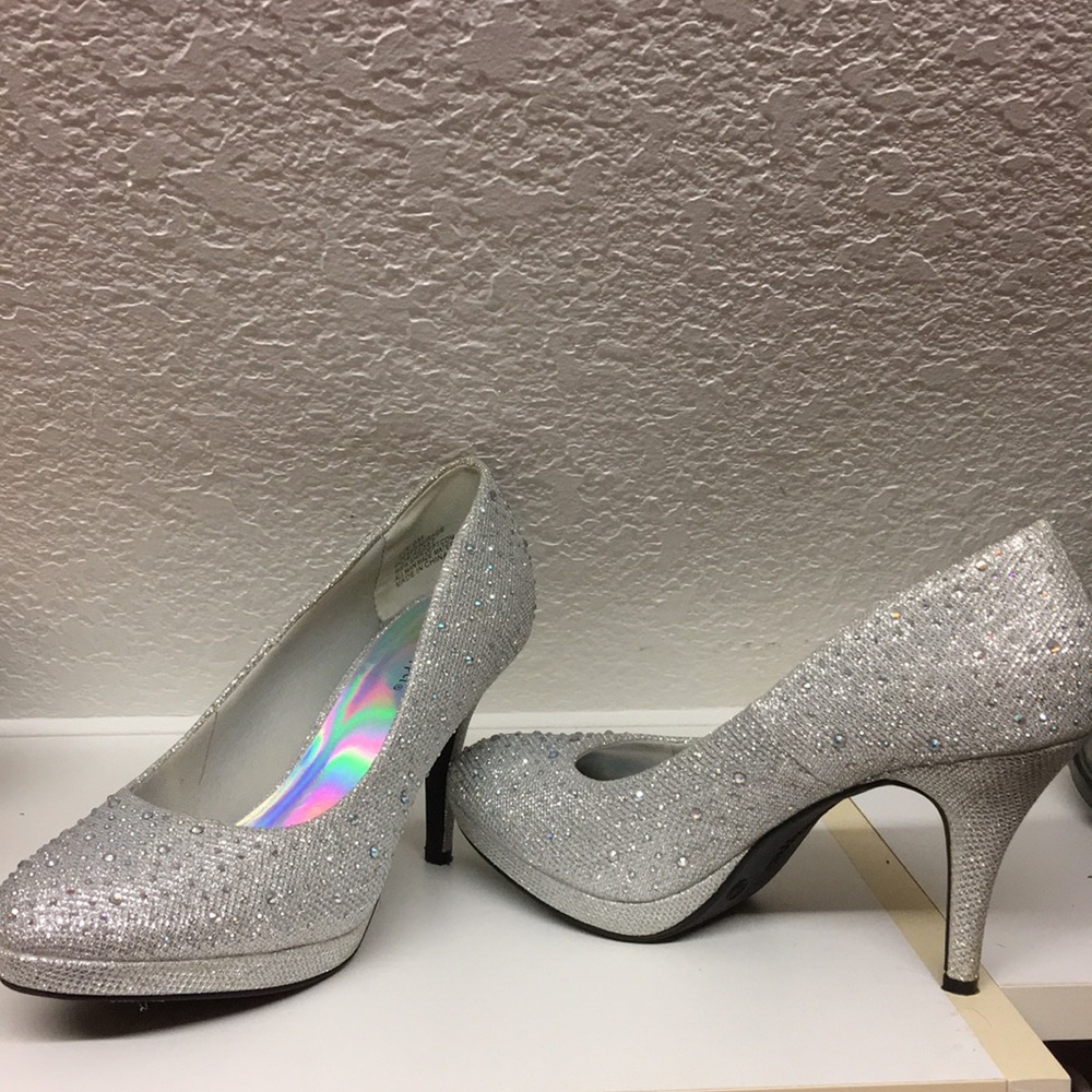 Silver rhinestones heels
